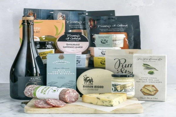 Luxury Food Hamper - a guide to what's inside