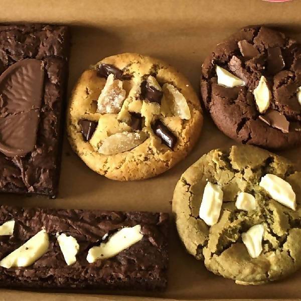 Brownie & Cookie Tasting Selection Box